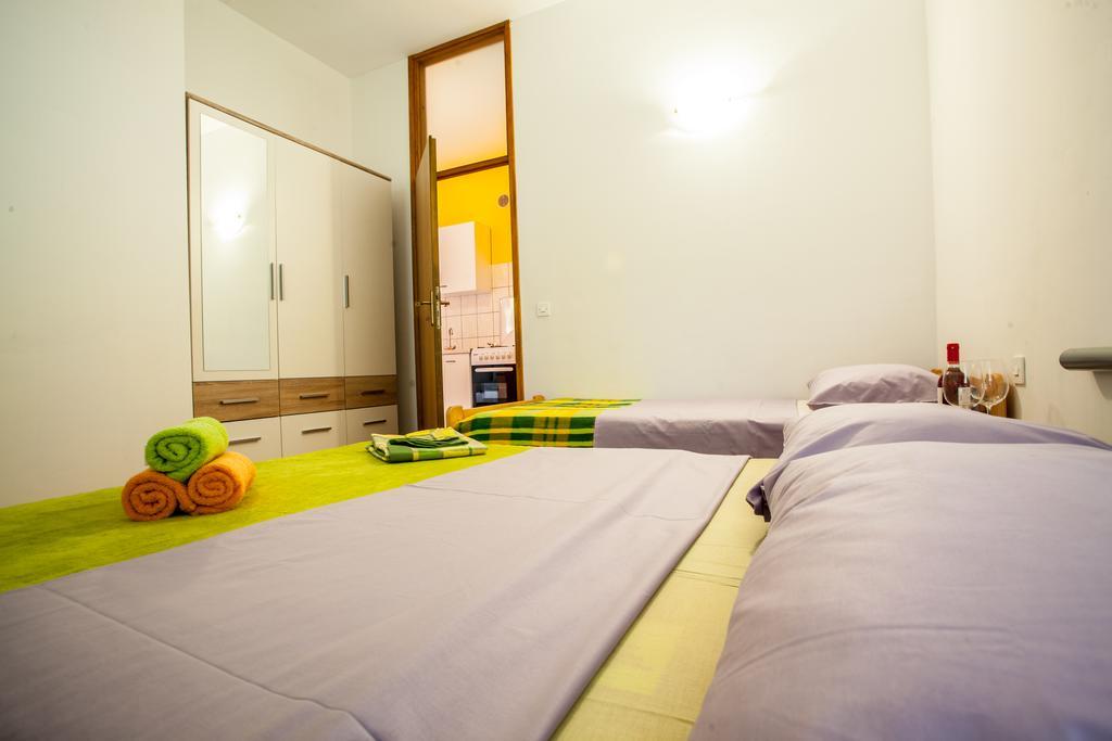 Apartments Lovic Lokva Rogoznica Exterior photo